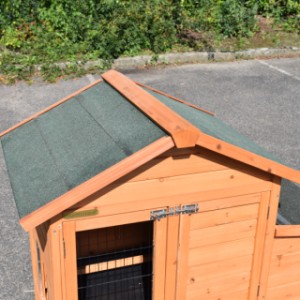 The Prestige Small rabbit hutch is fitted with green roofing felt