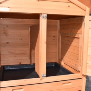 Rabbit hutch Prestige Small is provided with a large sleeping compartment