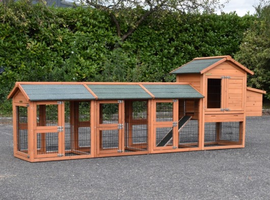 Chickencoop Prestige Small with 3 runs and laying nest 341x72x122cm