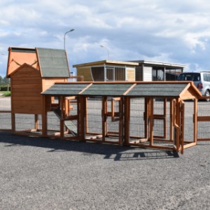 Rabbit hutch Prestige Small | have a look on the backside