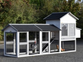 Chickencoop Prestige Medium with 2 runs and laying nest · 326x91x150cm