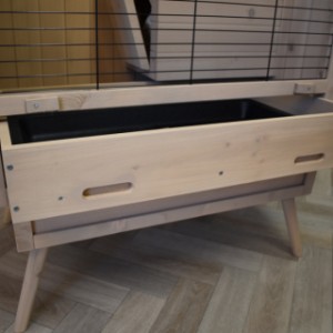Rabbit hutch Emma has a practical drawer with a high edge