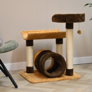 Scratching post Kimo offers a lot of fun for your cat
