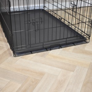Dog crate Profit XL 122cm has a plastic container