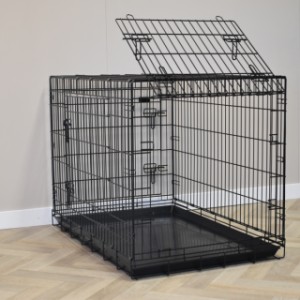 The Strong XL dog crate has 1 folding hatch and 2 regular doors