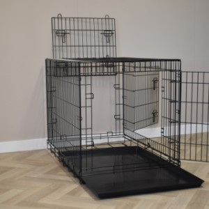 The black wire cage Strong XL is provided with 3 doors