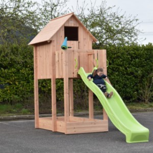 Wooden hutch Dream offers a lot of playing fun