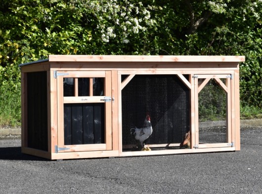 Chickencoop Belle 2 · Douglas/black · 242x122x113cm