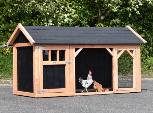Chickencoop Belle 2 with pointed roof · douglas/black · 254x129x140cm