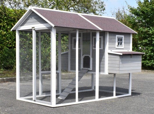Rabbit hutch Royalty · 257x197x187cm