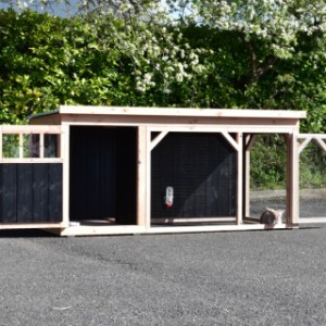 Rabbit hutch Belle 2 has 2 large doors