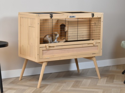 Indoor hutch Anna fits beautifully with any interior.