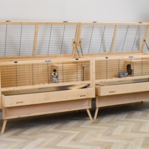 Rabbit hutch Nina Double is easy to clean.