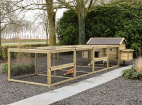 Chicken Coop Eggy - For active chickens! The run provides plenty of space and is easy to keep clean.