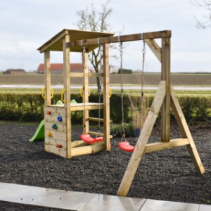 Play equipment Plan 90 offers a lot of playing fun
