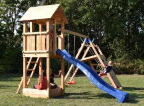 Play equipment Kiosk with slide and @Challenger • Blue Rabbit