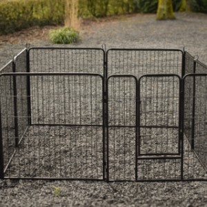 The puppy enclosure Octa can also be placed as square