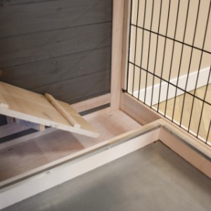 Rabbit cage Beau has a wooden floor