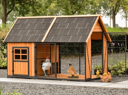 Chickencoop Danielle · Brown · 213x112x137cm