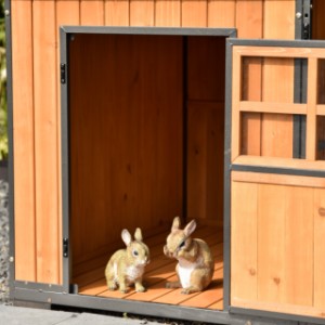 Rabbit hutch Danielle has a large sleeping compartment, which is suitable for 2 till 6 rabbits