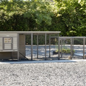 Rabbit hutch Judy is extended with an additional run
