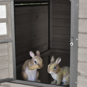 Rabbit hutch Judy is suitable for 3 till 5 rabbits