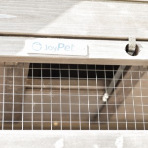 The sleeping compartment of the wall aviary Matty Large can be closed from the outside