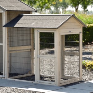 By opening the small door of the Holiday Large chicken coop, the chickens get easy access to the run.