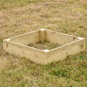 Chicken sandpit 60x60x14 cm