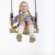 The fun pack consists a wooden swing seat