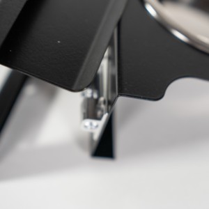 Feed your birds without opening the door