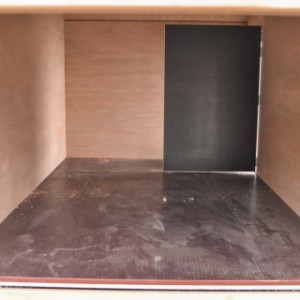 The flap allows you to easily enter the Turbo doghouse for cleaning