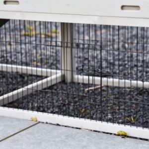 The mesh panel under the night shelter of the Prestige Medium has a small door.