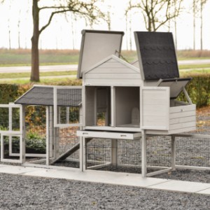 The Prestige Medium has many doors and hatches for easy cleaning.