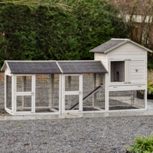 Rabbit Hutch Prestige Medium Light Grey with 2 runs