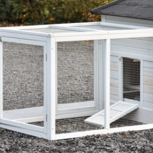 Take a look at the back of the Ambiance Large extension run with a mesh roof