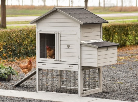 Prestige Medium Light Grey with nesting box 132x90x150 cm