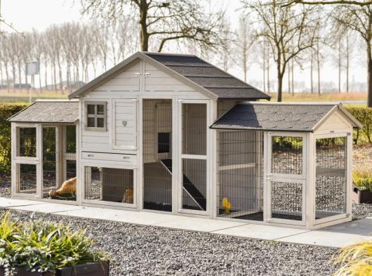 Chickencoop Holiday Medium Double 374x88x151cm