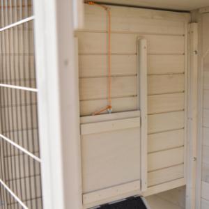 Chickencoop Holiday Medium with nest box | lockable sleeping cabin