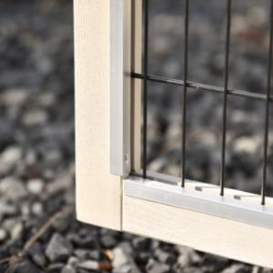 The rabbit hutch Holiday Large is provided with aluminium chewprotection