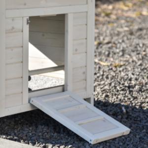 The door of the night shelter of the Ambiance Small also serves as a ramp