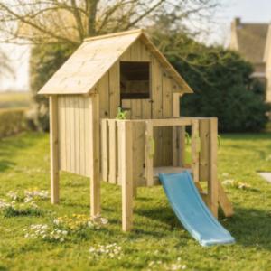 Playhouse Dream 60 is provided with a nice slide