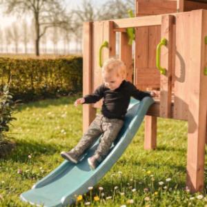 Playhouse Dream | the slide and the handgrips are available in various colours