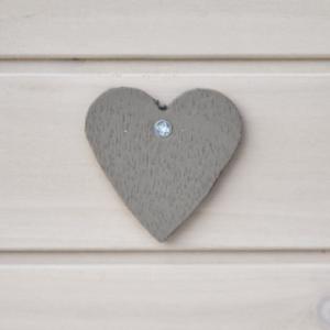 The rabbit hutch Prestige Large is provided with a wooden heart
