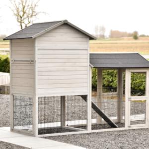 The rabbit hutch Prestige Large, shown from the backside
