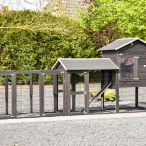 Prestige Large with 2 extension runs and nesting box can be set up in various ways