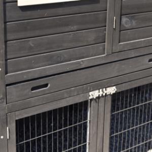 Holiday Large rabbit hutch has a practical pull-out tray, making the hutch easy to clean
