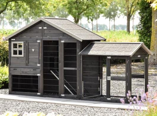 Rabbit house Holiday Medium Black with run Space Medium 284x88x151cm