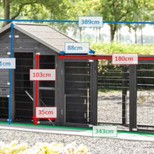 Various dimensions of the chickencoop Holiday Medium