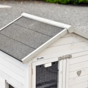 The Prestige Small rabbit hutch is fitted with roofing felt
